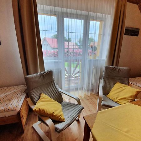 Zlty Dom Vrbov Apartment Luaran gambar