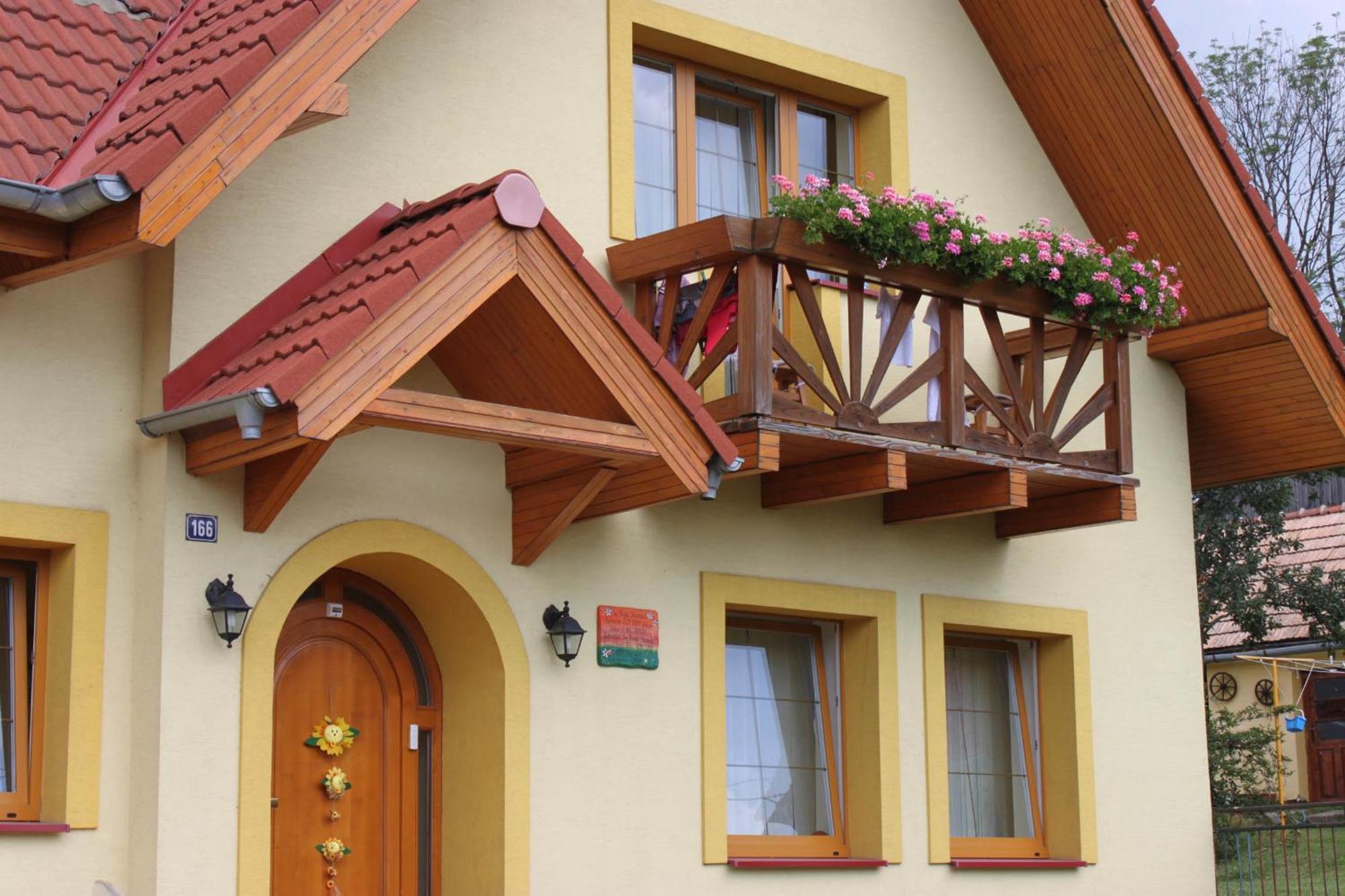 Zlty Dom Vrbov Apartment Bilik gambar